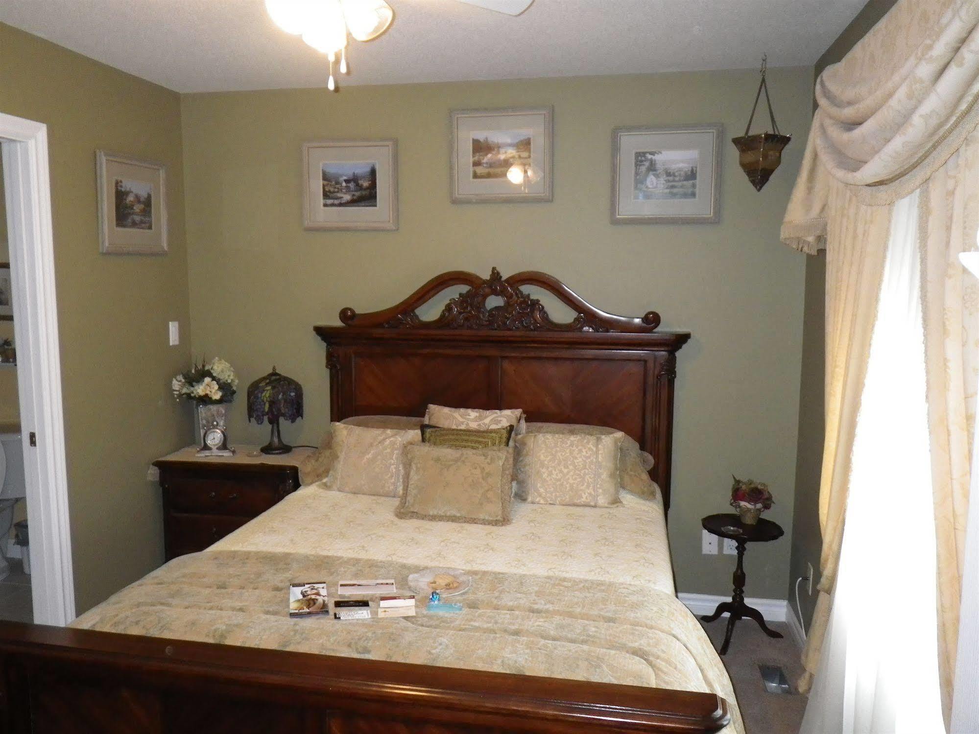 A Vineyard View Bed And Breakfast Niagara-on-the-Lake Exterior photo